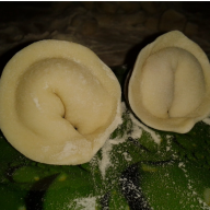 Два пельменя