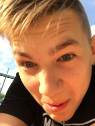 Arseniy221